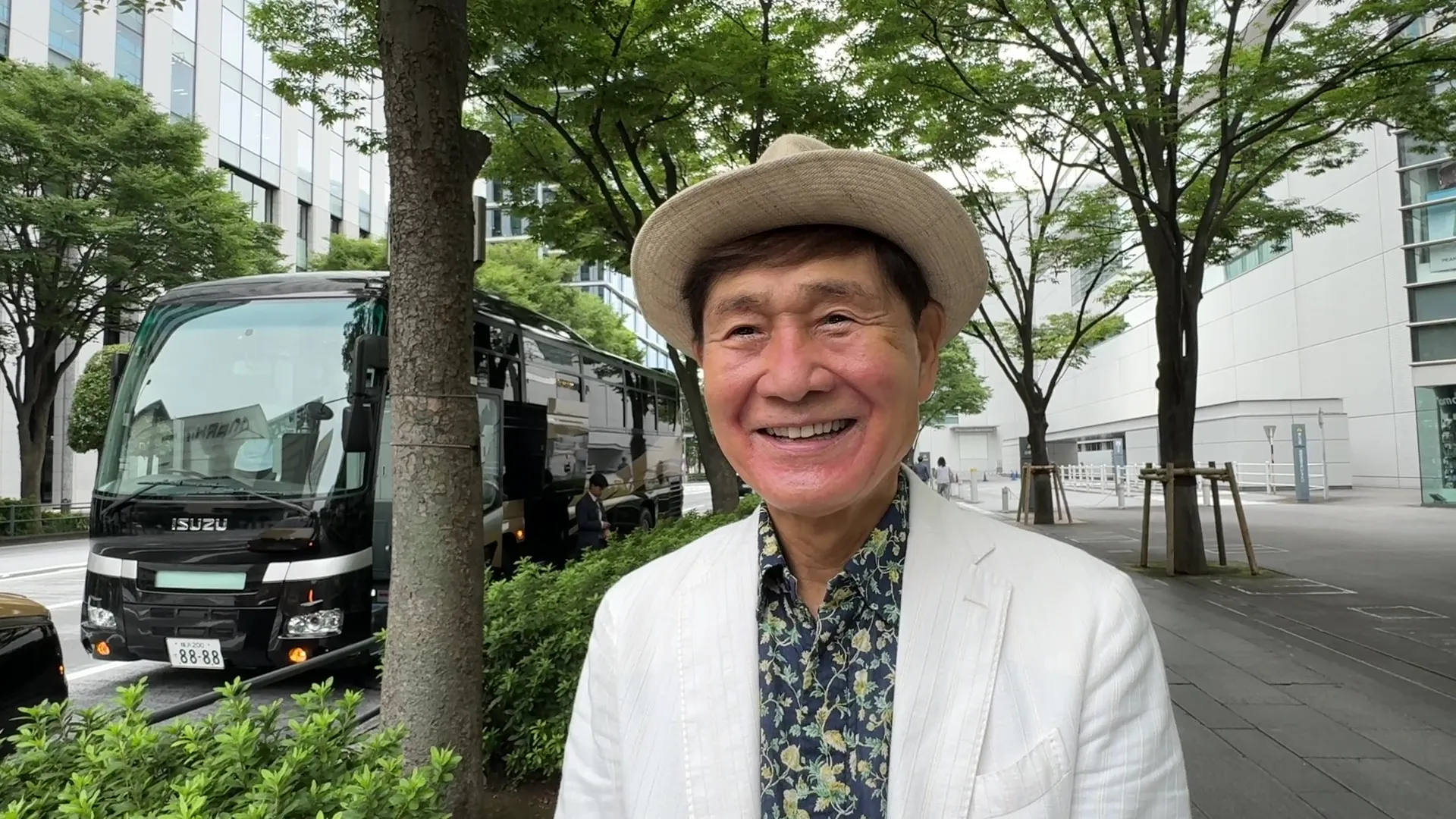 ［画像：代表取締役会長・渡辺喜久男］